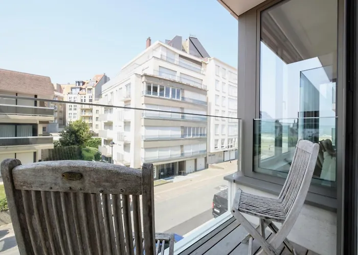 In Belgium With Stunning Sea View كنوك هايست