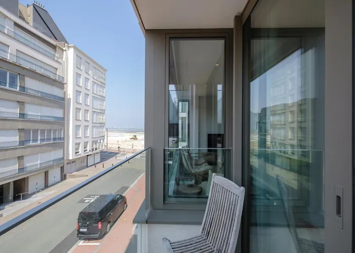 In Belgium With Stunning Sea View * كنوك هايست